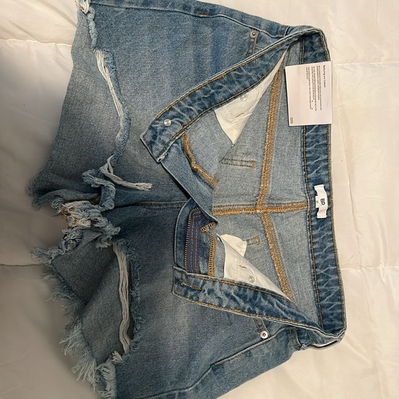 NNW- BP- women’s - high rise denim short- size 31 - Picture 6 of 8